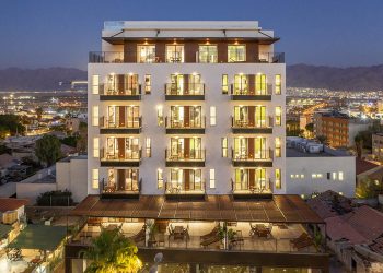 Furnished apartments in eilat with pool