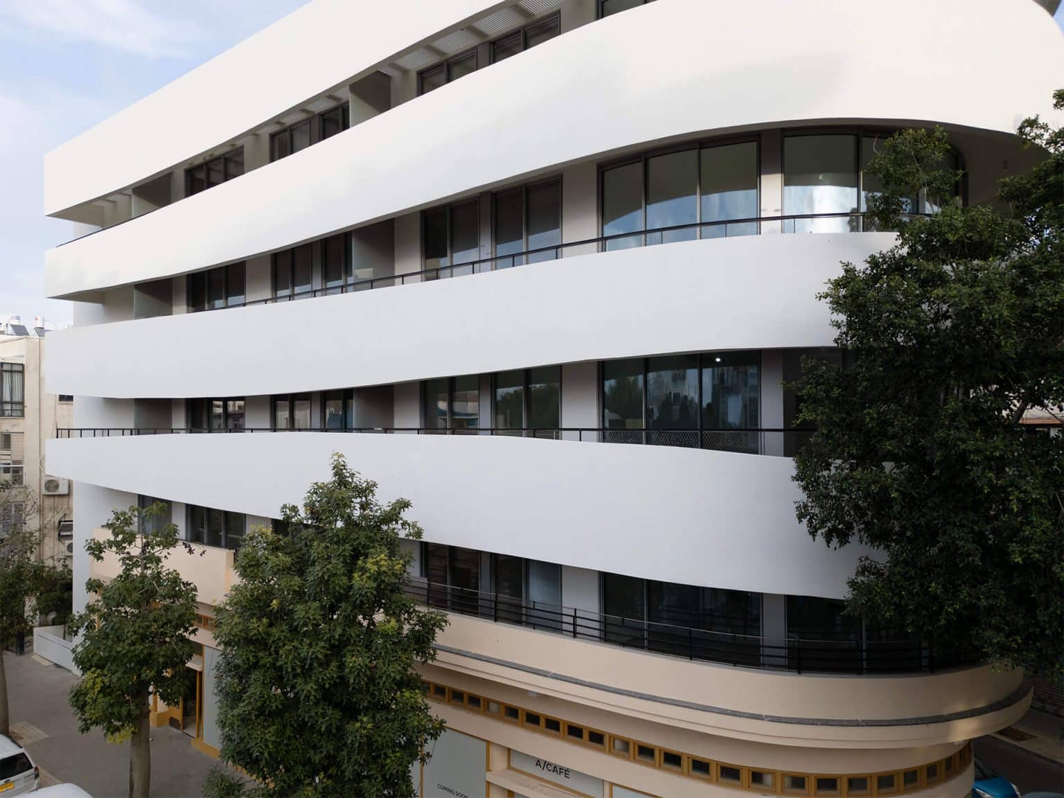 Mr. Bialik - Furnished Apartments in Tel Aviv for Short-Term Rent